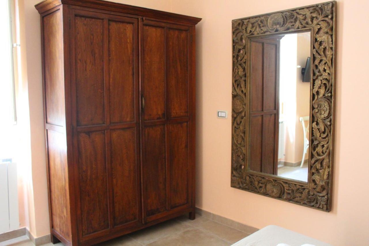 4 Balconi Liberty Apartments Lecce Exterior foto